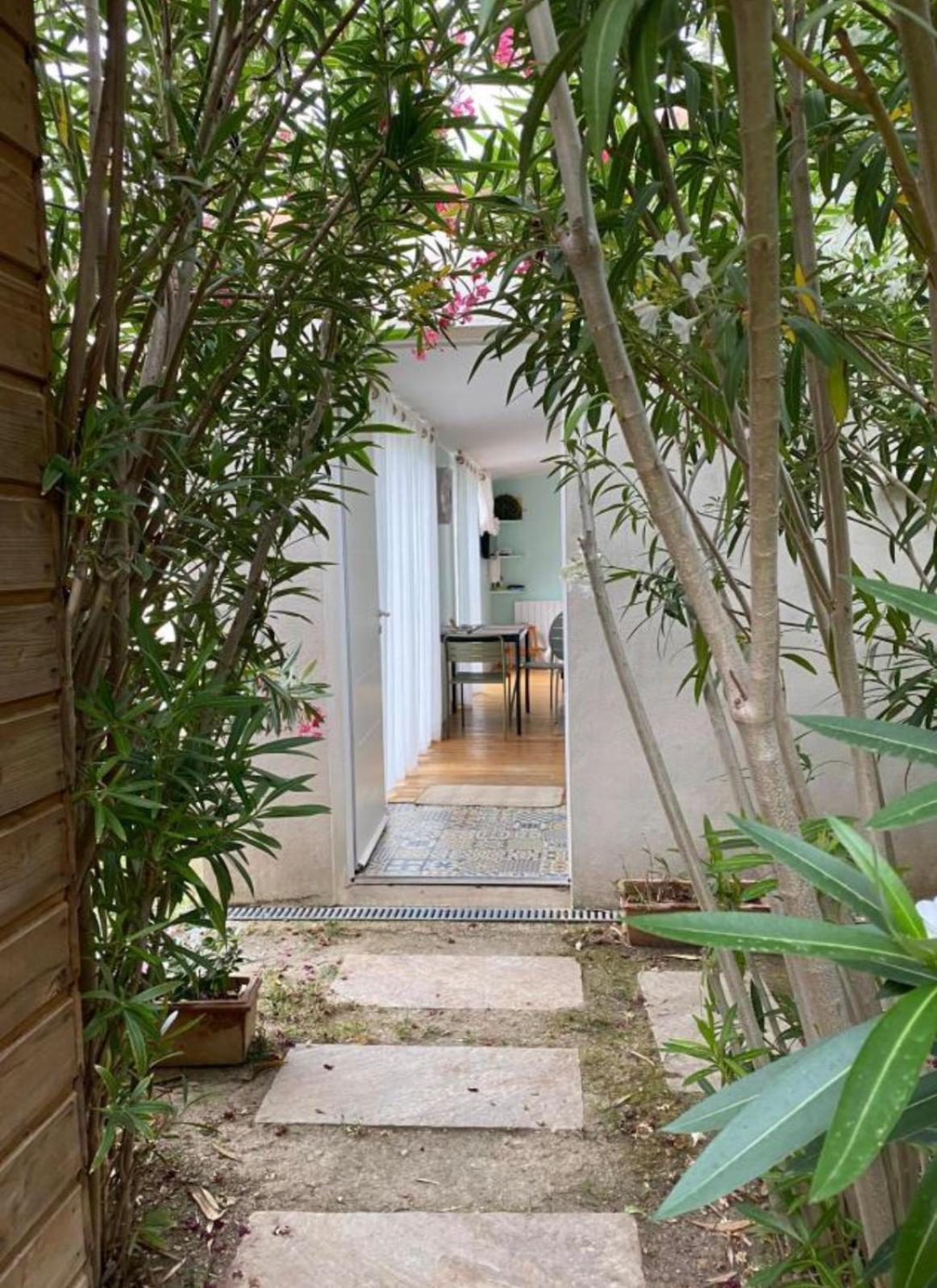 Chambre studio indépendante au calme vue sur piscine Teyran Exterior foto